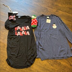 Falala nightgown S/M with cozy socks chill out, long sleeve tee medium